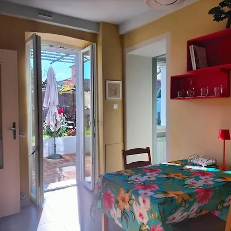 아파트 Casazzurra, Su Giardino, Cucina, E Park Adiacente *